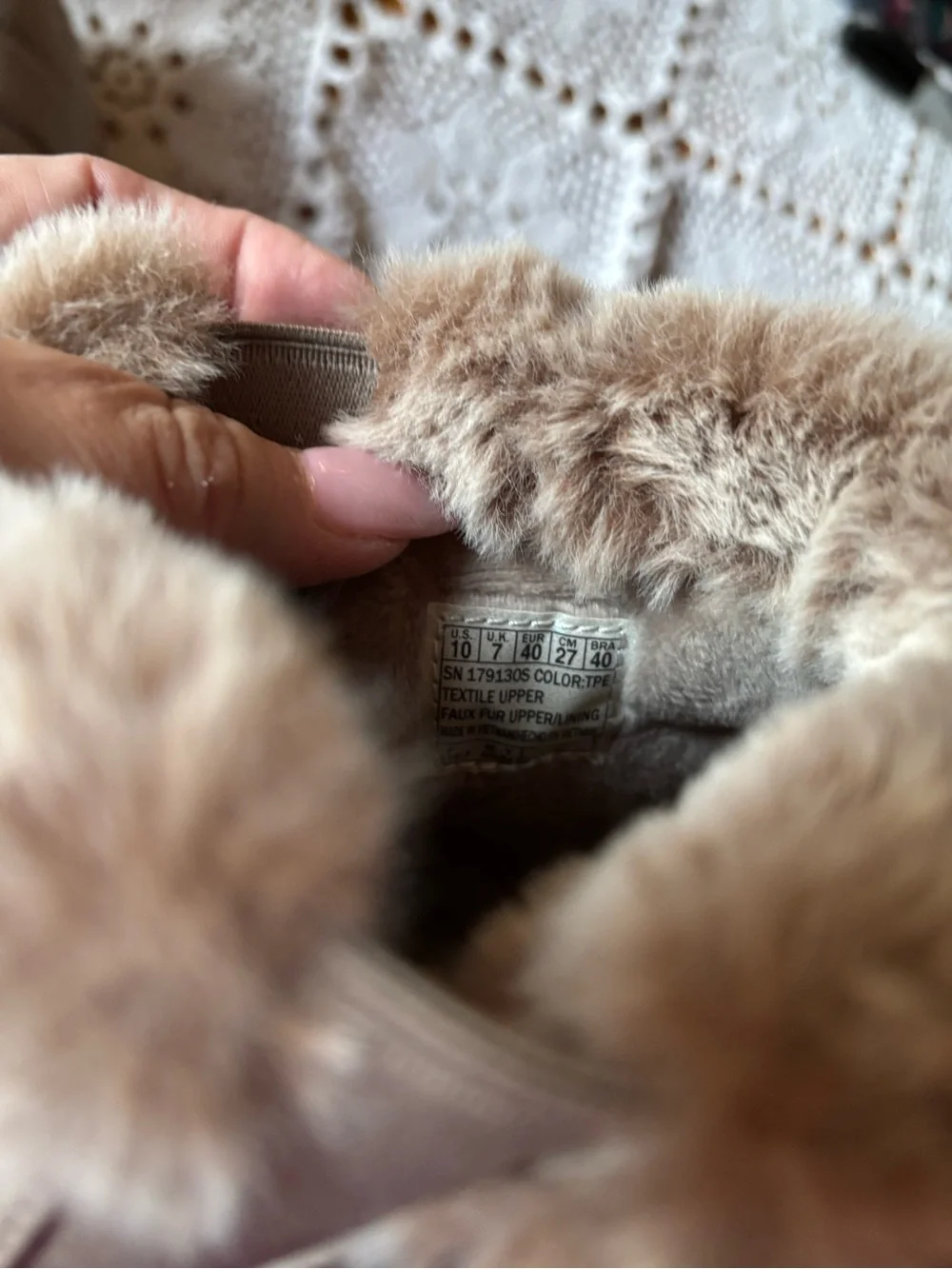 Skechers Women's Tan Faux-Fur Slip-On Winter Boots